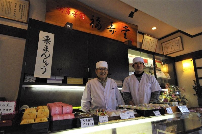 和菓子屋さんの改装工事