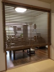 ブラインド網戸を設置しました