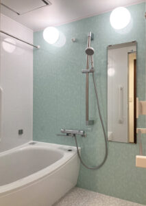 お掃除しやすく安全な浴室に