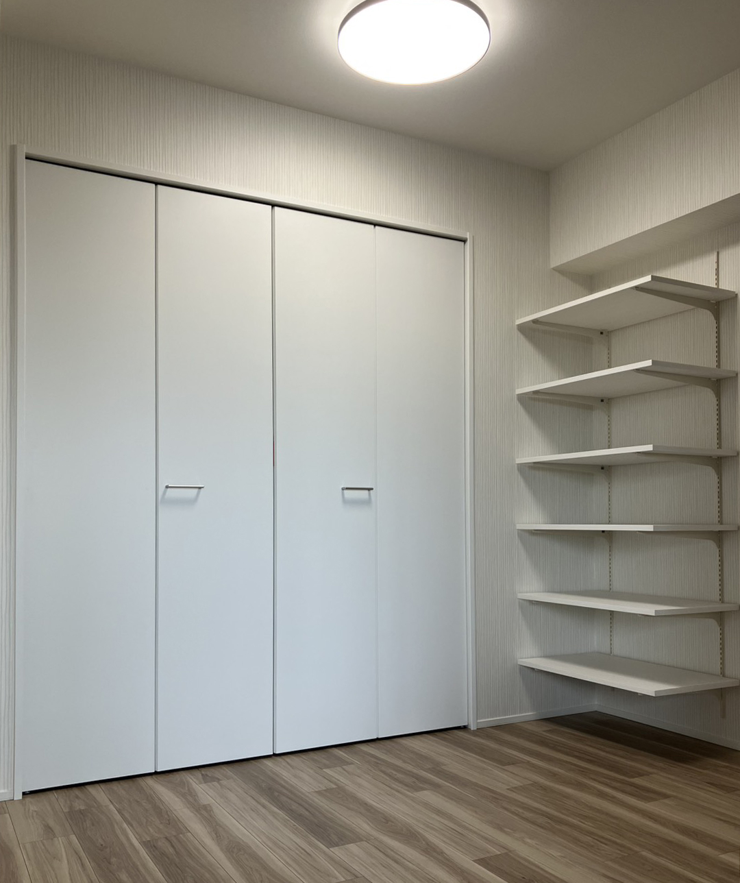 収納工事でスッキリ快適なお部屋に